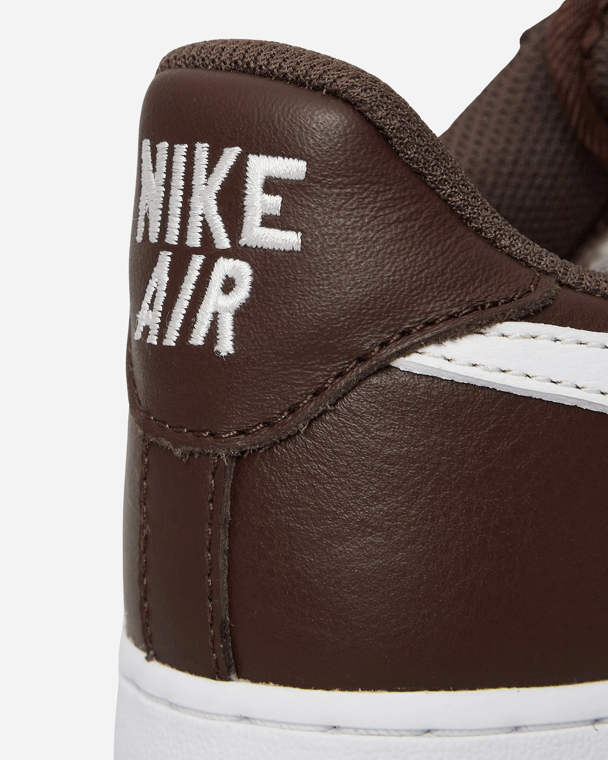 Air Force 1 Low Retro QS Sneakers Chocolate / White