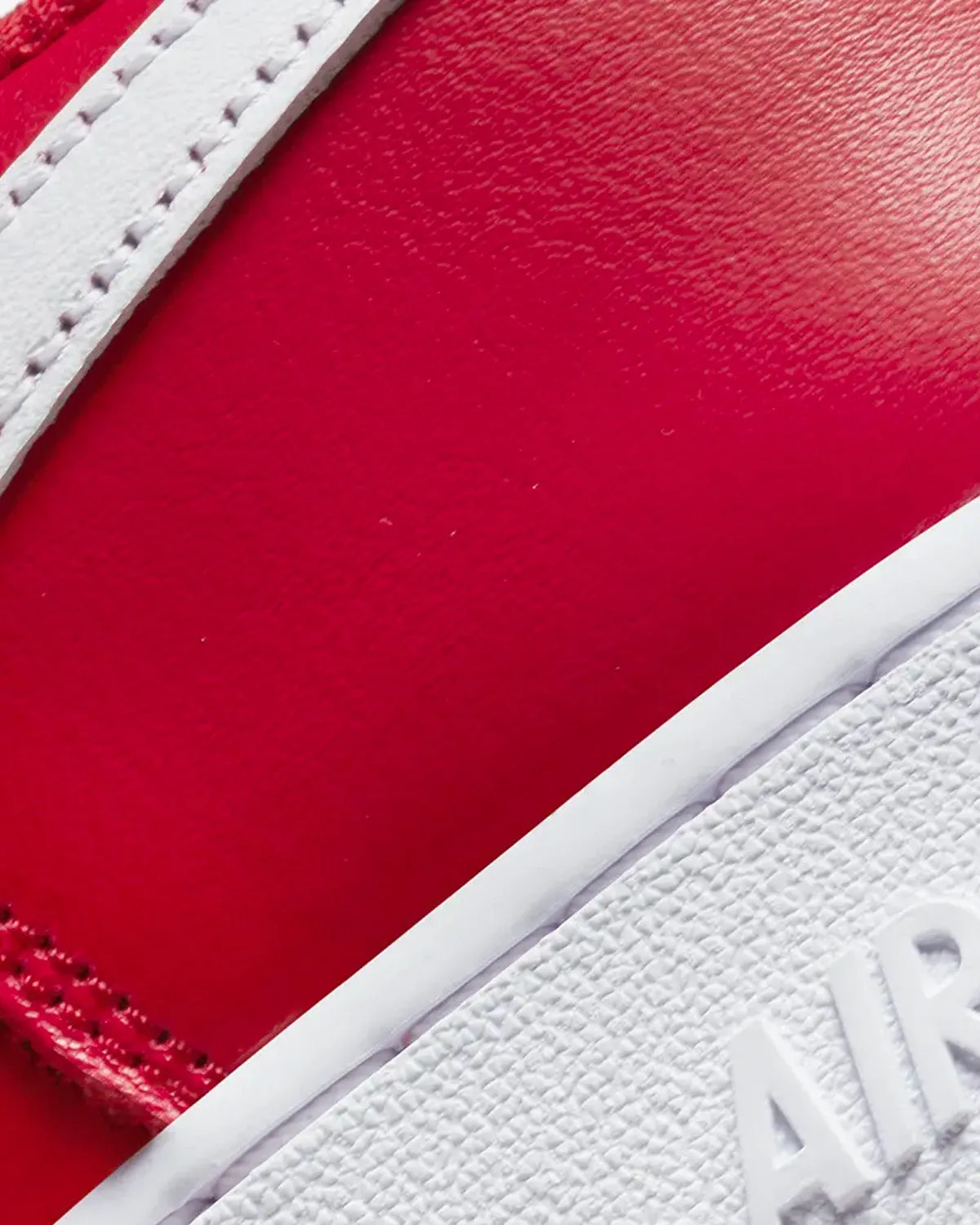 Air Force 1 'University Red' Low Top Sneakers