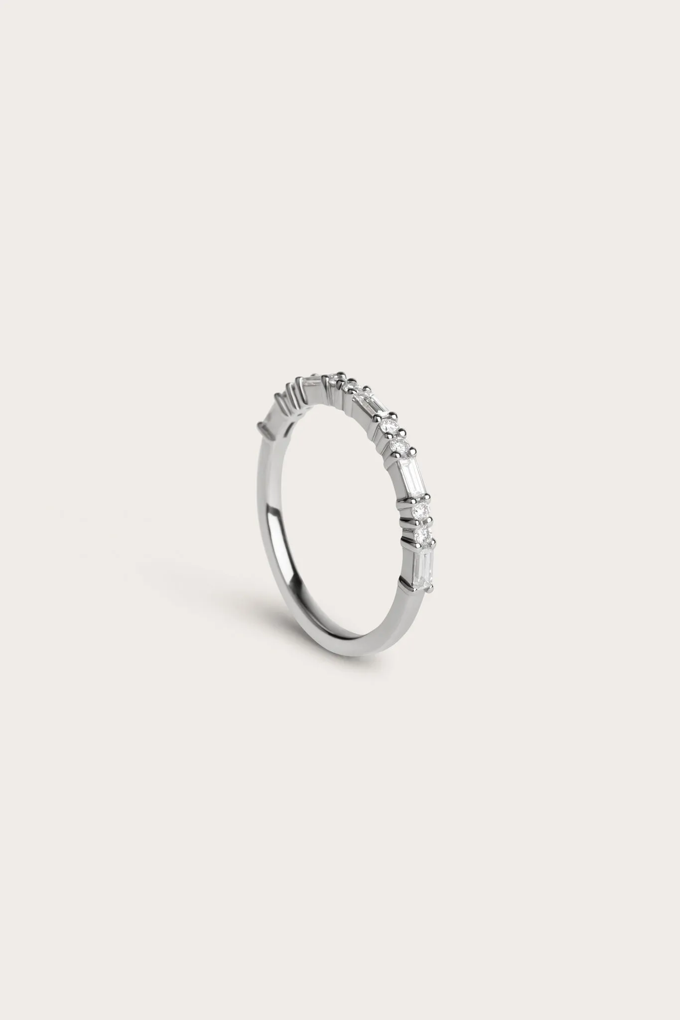 Baguette & Round Diamond Ring