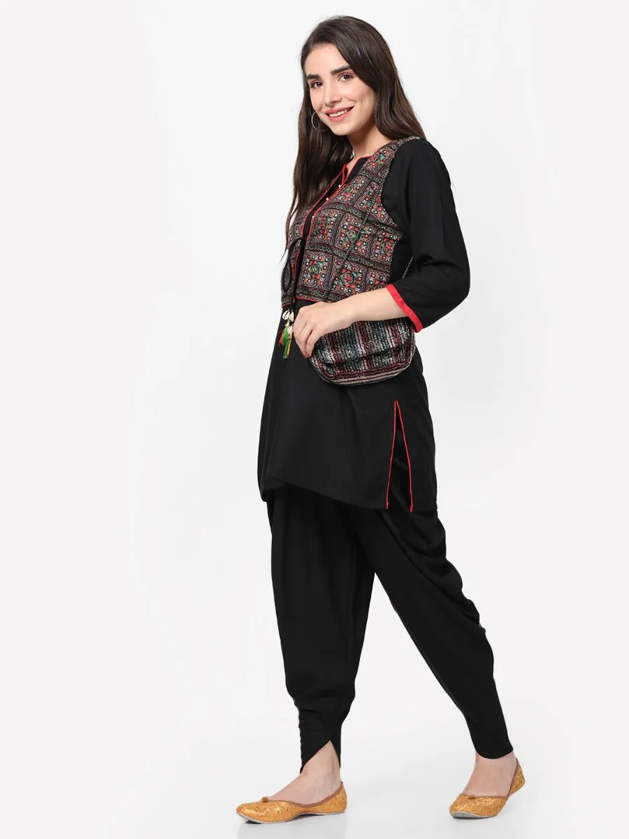 Black Solid Kurta Jacket With Cowl Pant