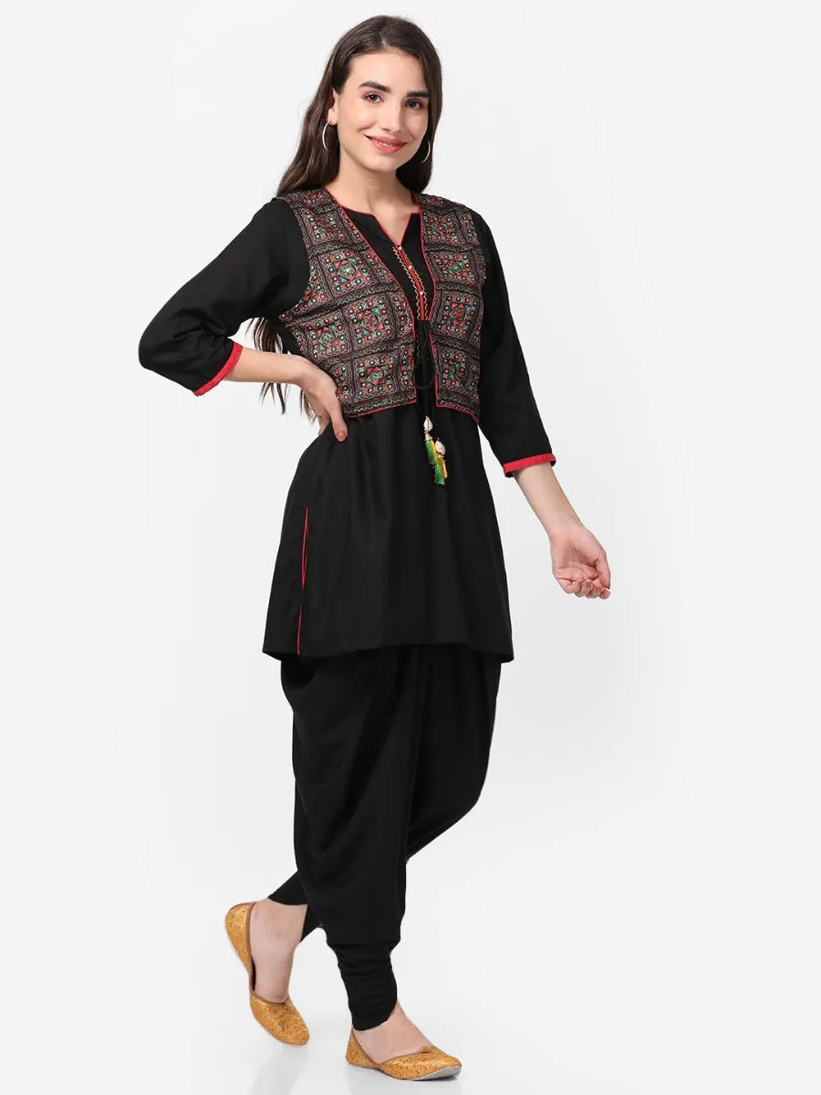 Black Solid Kurta Jacket With Cowl Pant