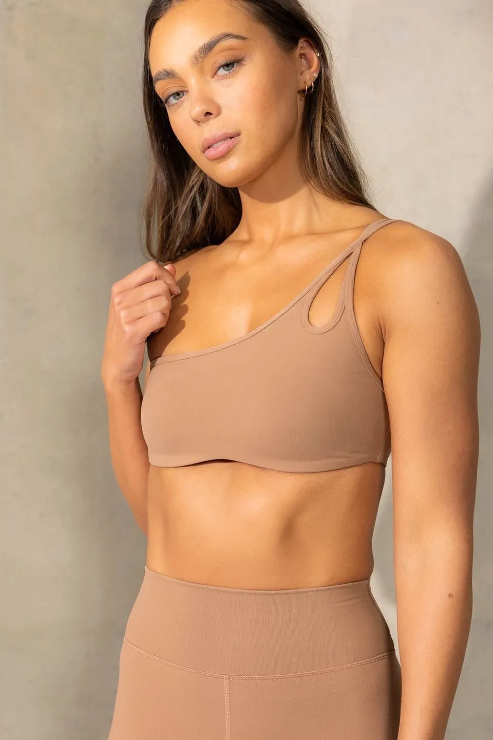 Empower One Shoulder Sports Bra | Mocha