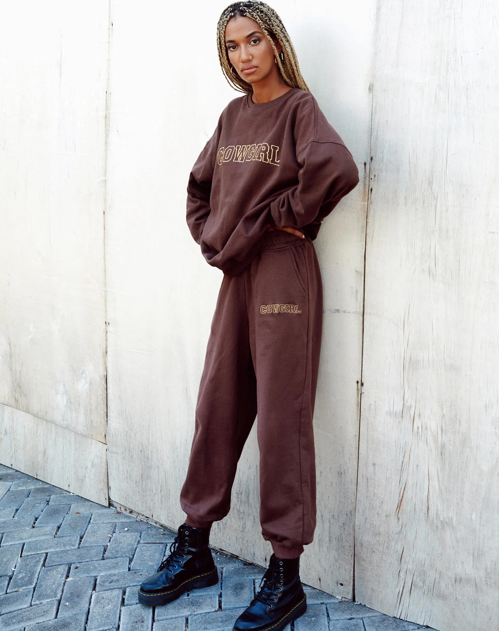 Roider Jogger in Deep Mahogany 'Cowgirl' Gold Embro