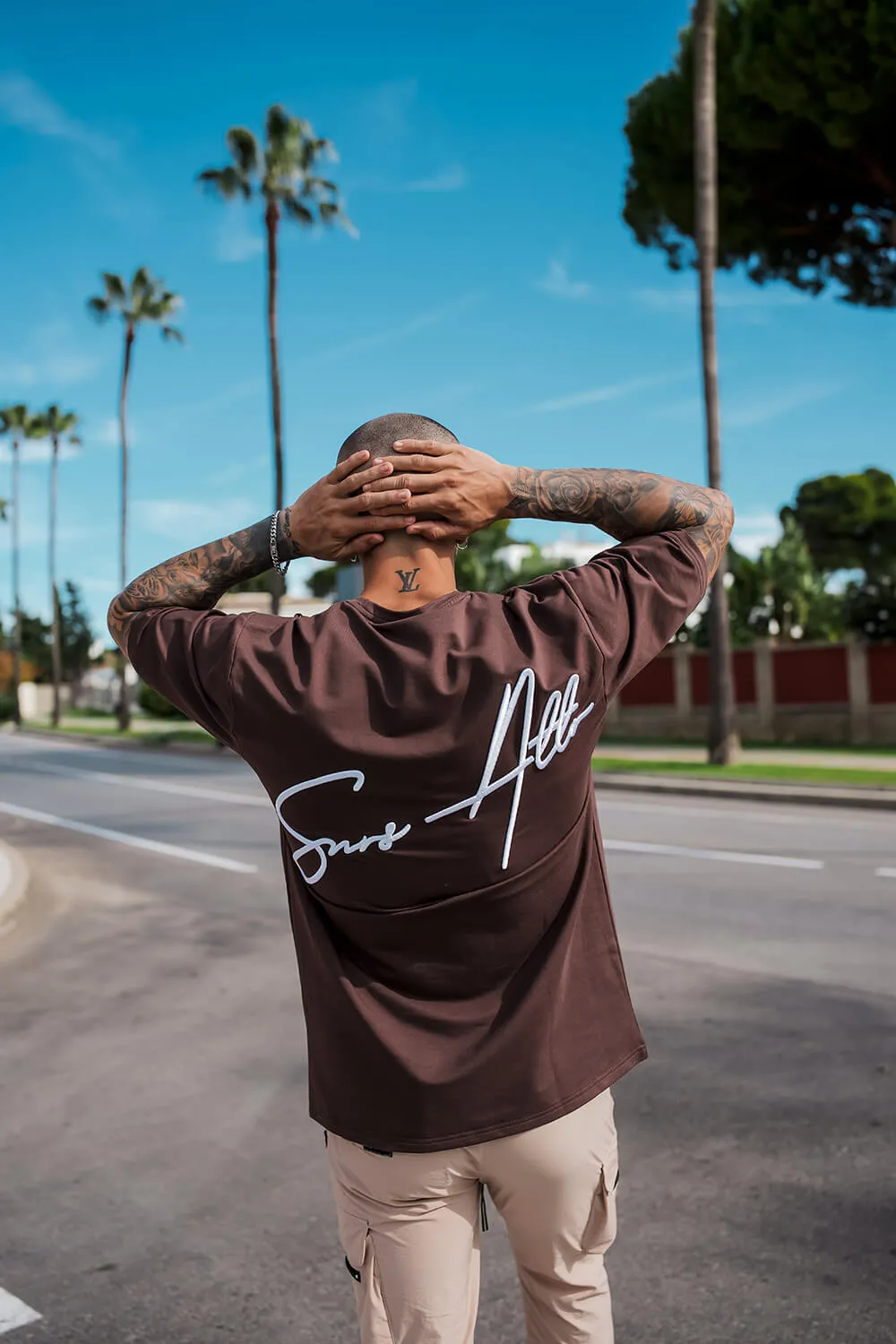 Script Core Tee - Chocolate/White